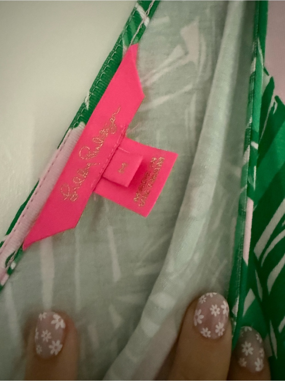 Lilly Pulitzer Green Palm-Print Romper Women's Size Medium Stretchy & Stylish - Picture 3 of 6